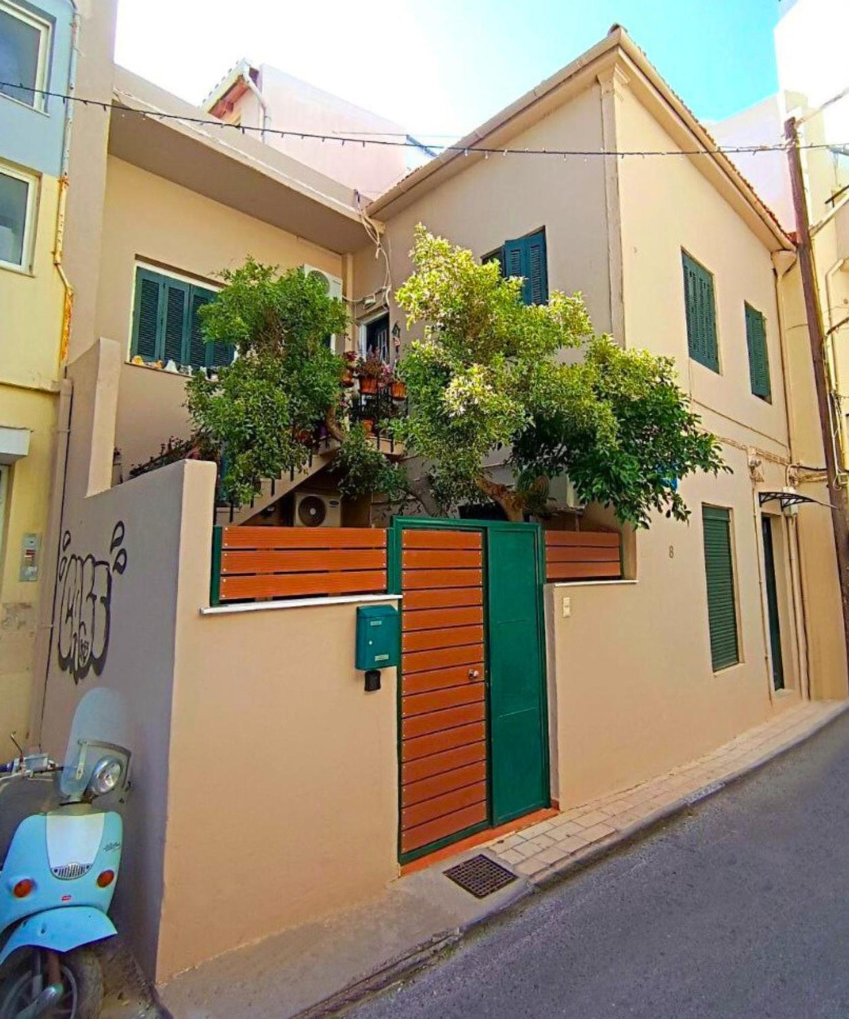 Irene Apartment & Irene Studio - City Center Heraklion  Екстер'єр фото